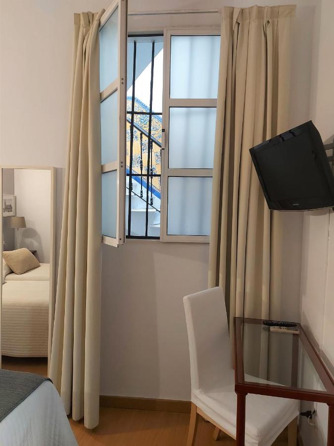 Hotel Londres *